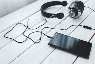 欧冠16强名单揭晓，三场焦点对决来袭，皇马大战曼城巴萨碰巴黎